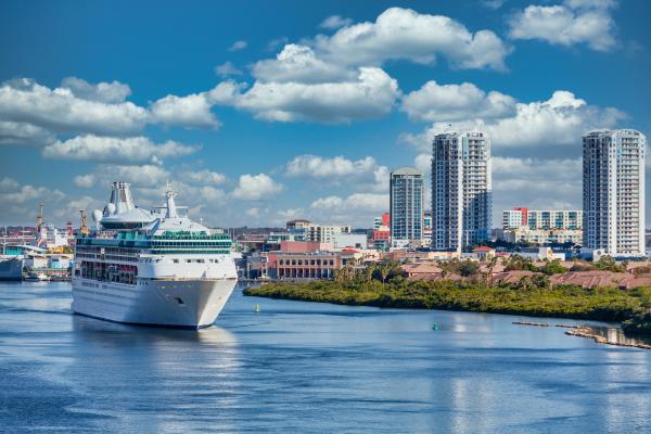 Cruise ship in tampa bay
