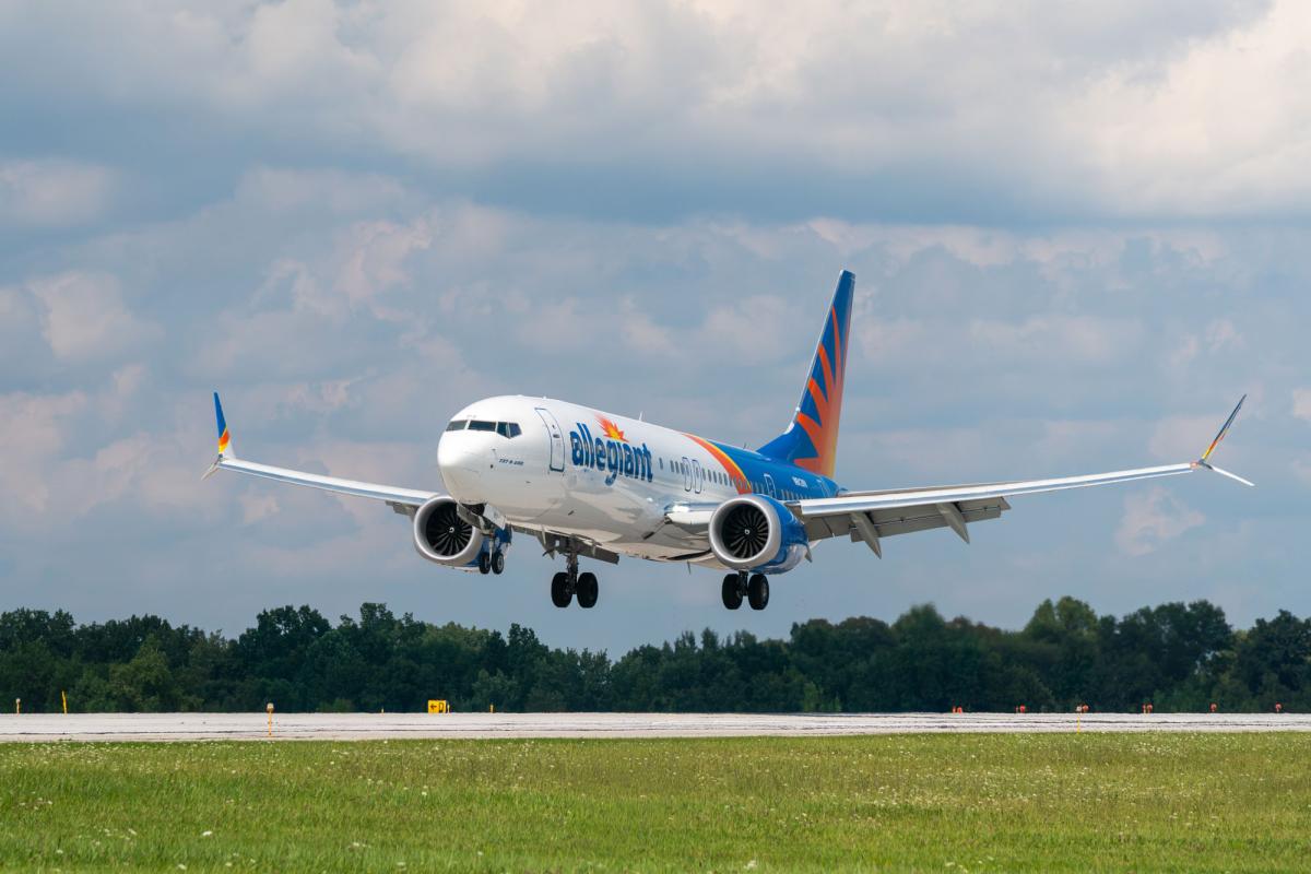 Allegiant plane at CAK